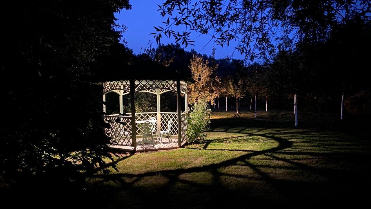 Bed and Breakfast Domaine Le Hetrey Toutainville Экстерьер фото